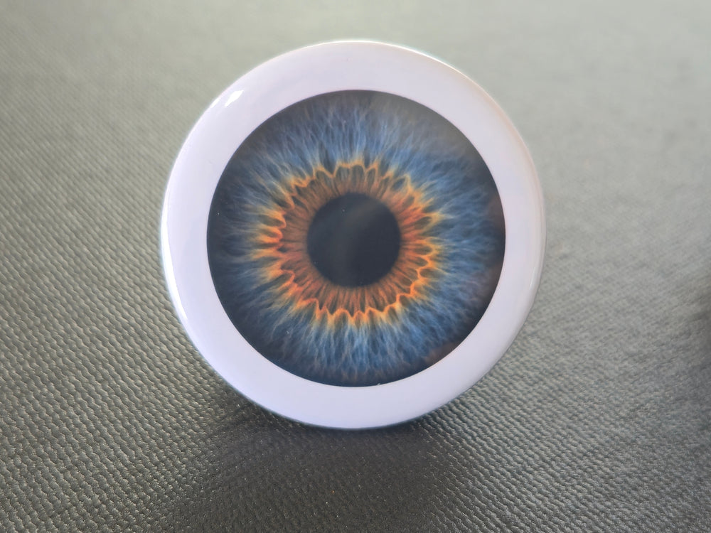 Custom Pin-Back Buttons examples